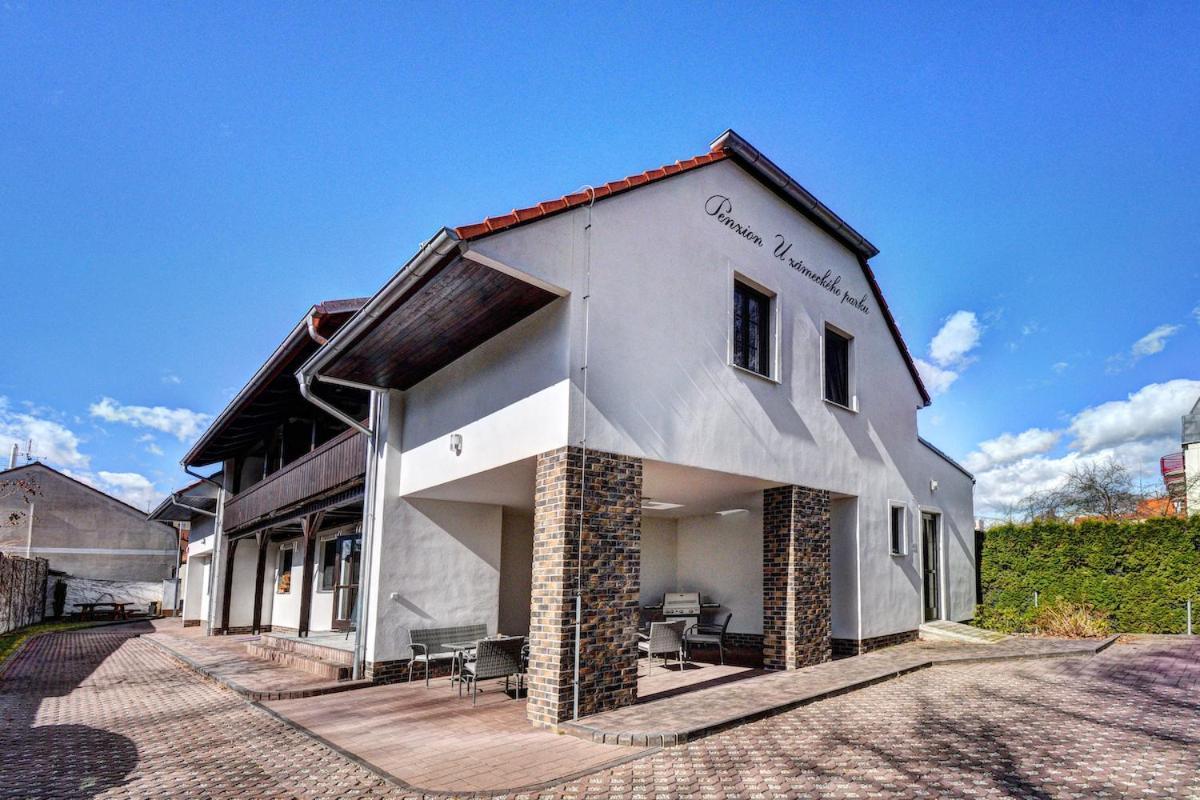 Penzion U zámeckého parku Třeboň Exterior foto